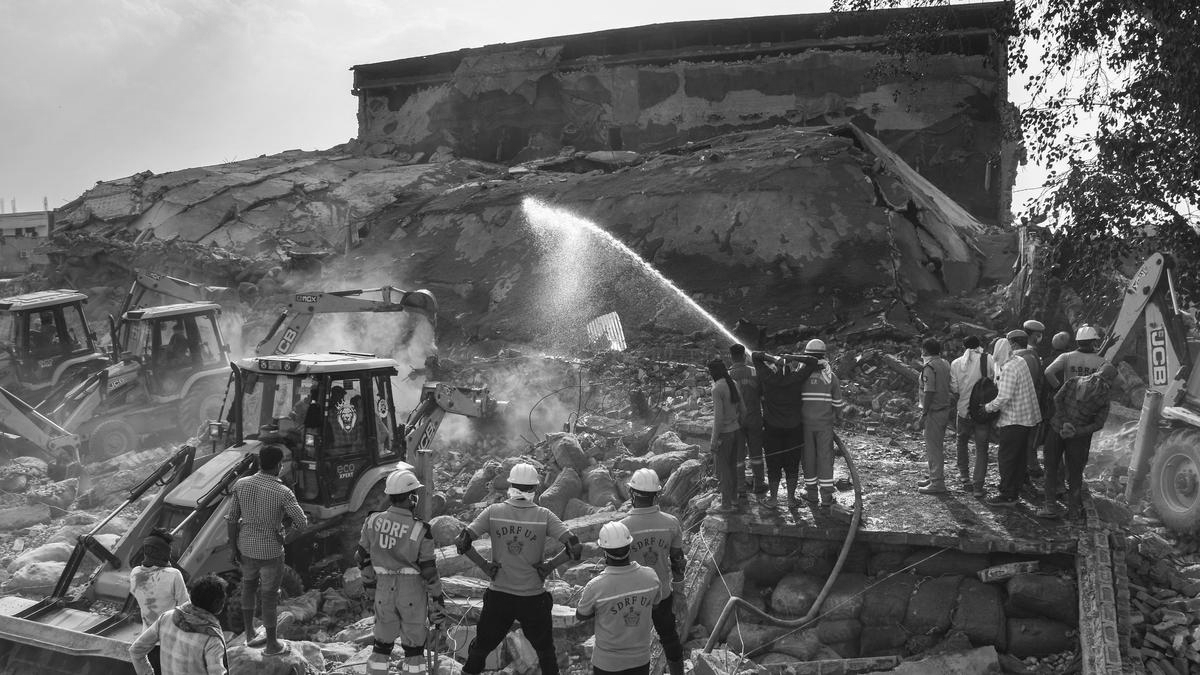 Four dead, several trapped as Prayagraj cold storage collapses, ammonia leak slows rescue