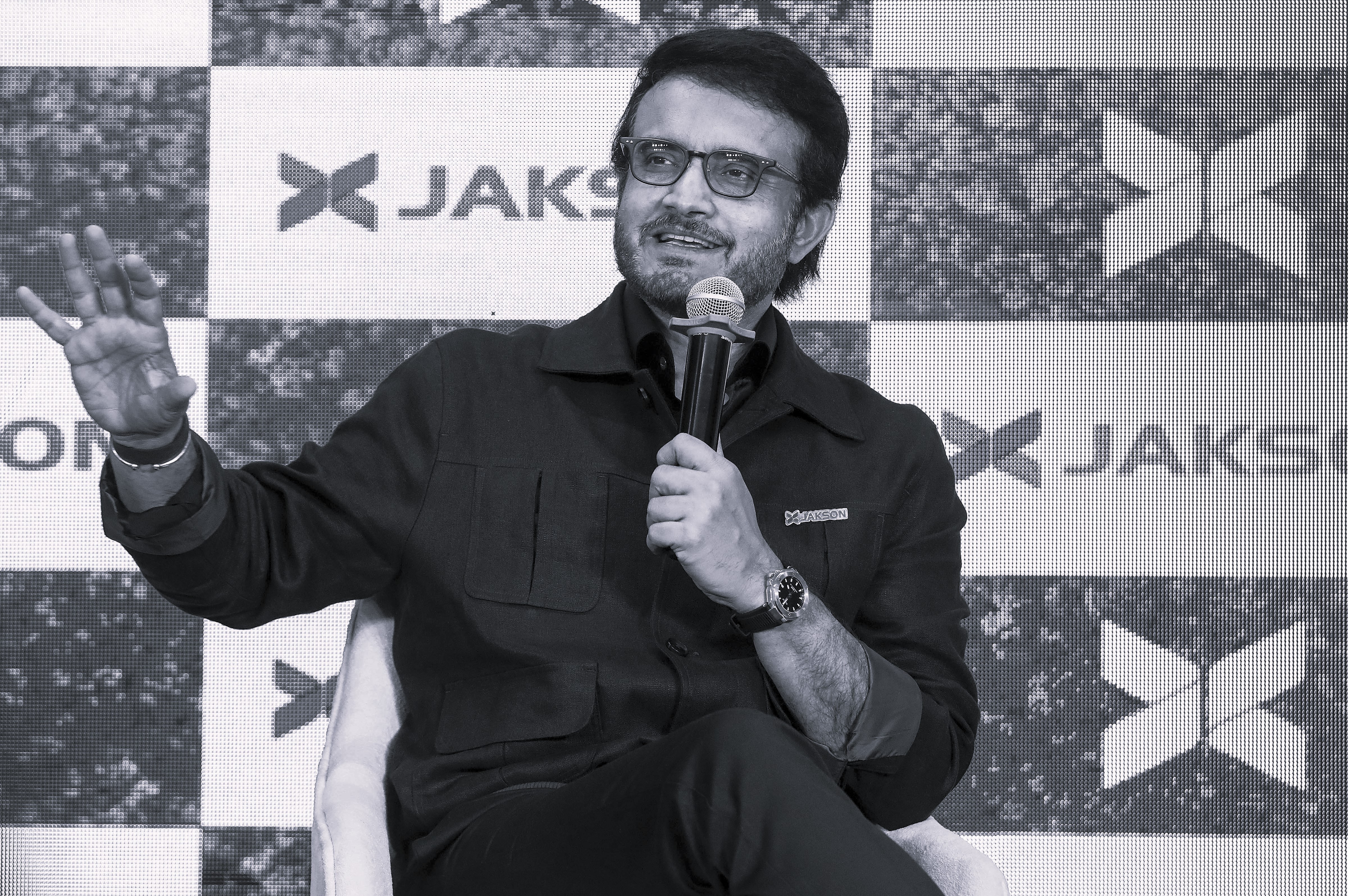 దేశంలోని అన్ని వేదికల్లోనూ టెస్టులు జరగాలి: గంగూలీ