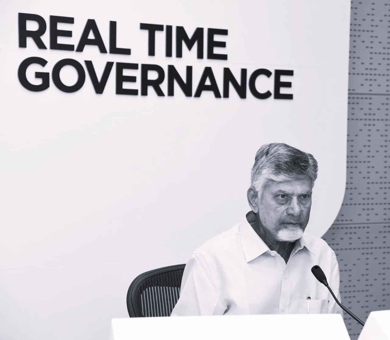 ఏపీ ఉద్యోగులకు ఊరట: రూ.7,358 కోట్ల పెండింగ్ బిల్లుల విడుదలకు సీఎం గ్రీన్ సిగ్నల్