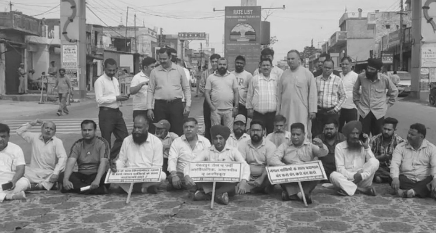 Punjab drivers block roads in Himachal over entry tax hike, BJP MLA joins protest