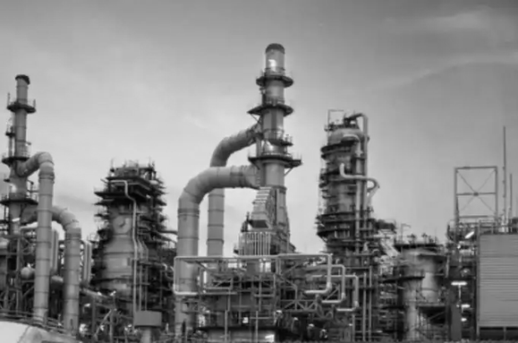 India OMCs Cut Refinery Prices to Offset Losses Amid Fuel Freeze