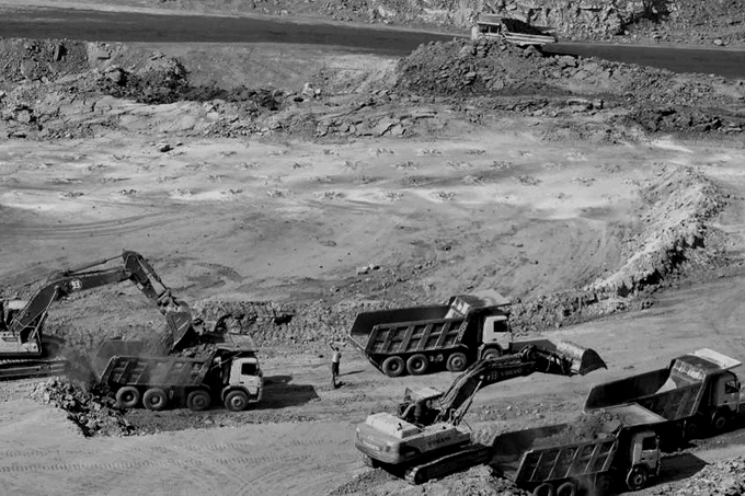 Violent clash in Odisha over Bauxite Mine road leaves 50 injured