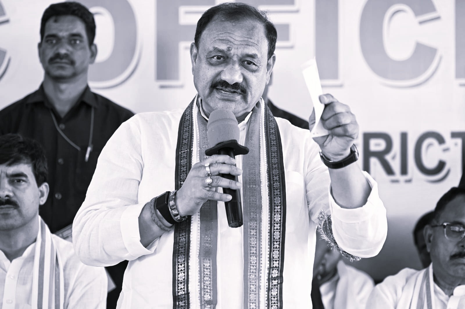కేటీఆర్ అబద్ధాల్లో నోబెల్ విజేత: నాగర్కర్నూల్లో టీపీసీసీ చీఫ్