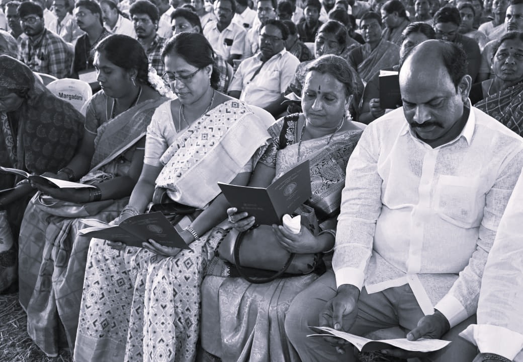 భూమి మీదే..హక్కు మీదే 2027 మార్చి నాటికి రీసర్వే పూర్తి: ఏపీ సీఎం