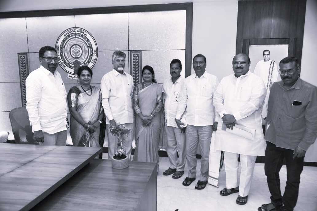 బాలల హక్కుల పరిరక్షణ బృహత్తర బాధ్యత: ఏపీ సీఎం