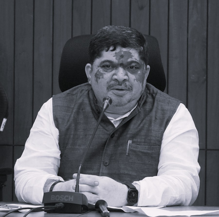 ఆర్టీసీ కార్మికులతో చర్చలకు సిద్ధం: మంత్రి పొన్నం ప్రభాకర్