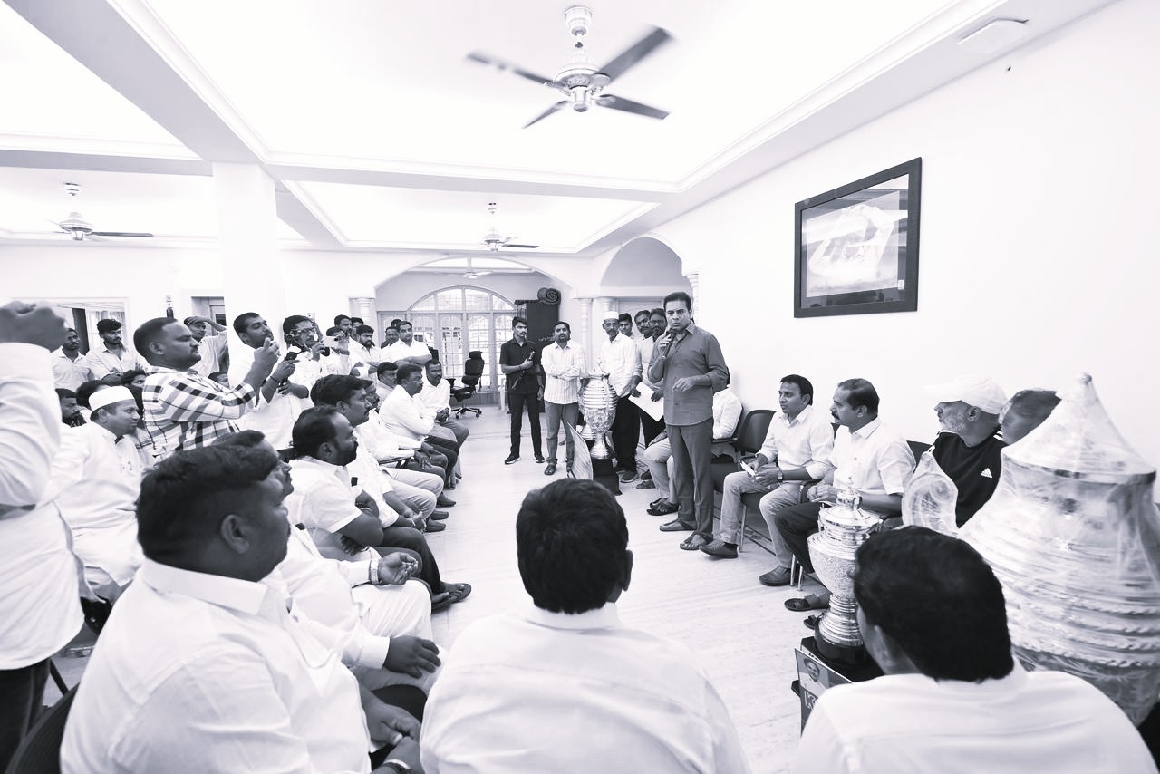 తెలంగాణ క్రీడాకారులకు అంతర్జాతీయ స్థాయి వేదికలే లక్ష్యం: కేటీఆర్