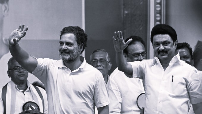 రాహుల్ - స్టాలిన్ ఉమ్మడి ప్రచారానికి బ్రేక్ .. ప్రత్యర్థులపై డీఎంకే నిప్పులు!