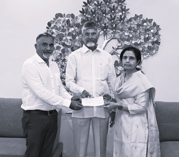 అన్న క్యాంటీన్లకు నారా భువనేశ్వరి రూ.76 లక్షల విరాళం