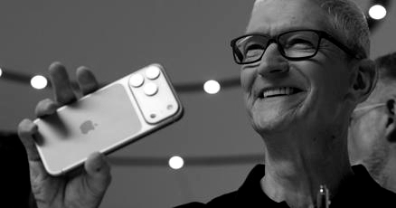 Tim Cook to Step Down as Apple CEO, Ushering in Post-iPhone Era Shift