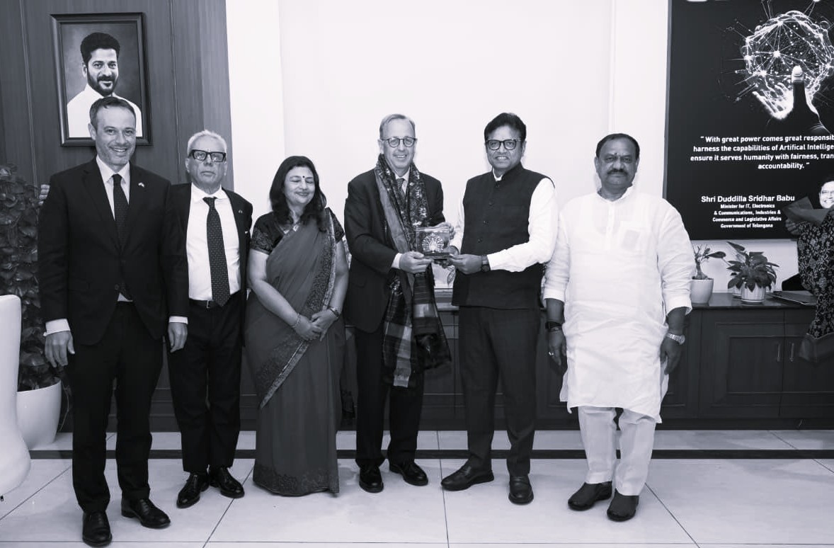 తెలంగాణలో వైద్య పరికరాల తయారీకి ప్రపంచస్థాయి మౌలిక సదుపాయాలు: మంత్రి శ్రీధర్ బాబు