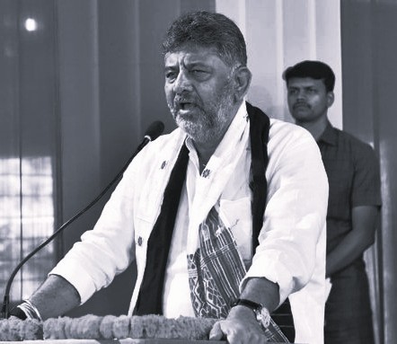 హైకమాండ్ నిర్ణయానికే కట్టుబడి ఉంటాం: డీకే శివకుమార్