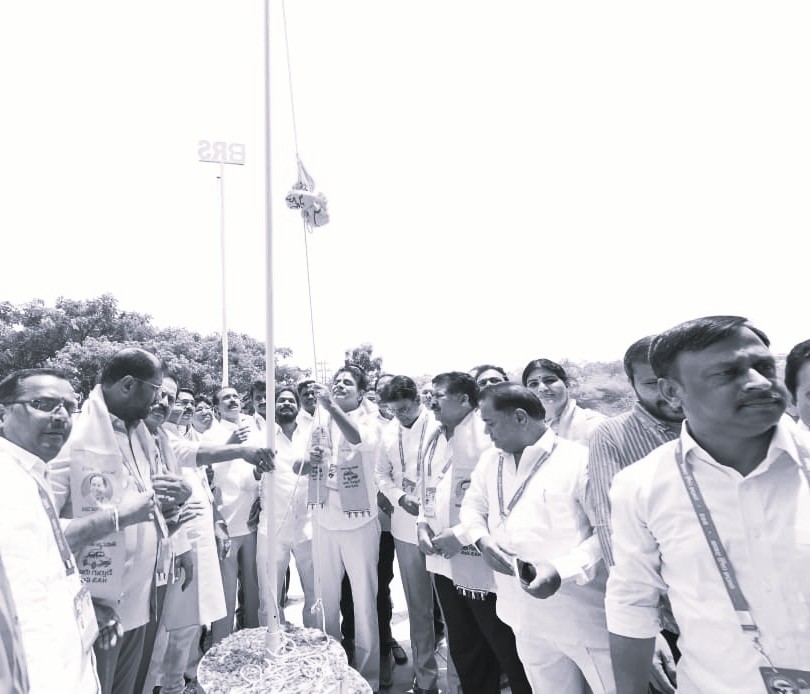 బీఆర్ఎస్ అంటే పార్టీ కాదు.. అదో విప్లవం: కేటీఆర్
