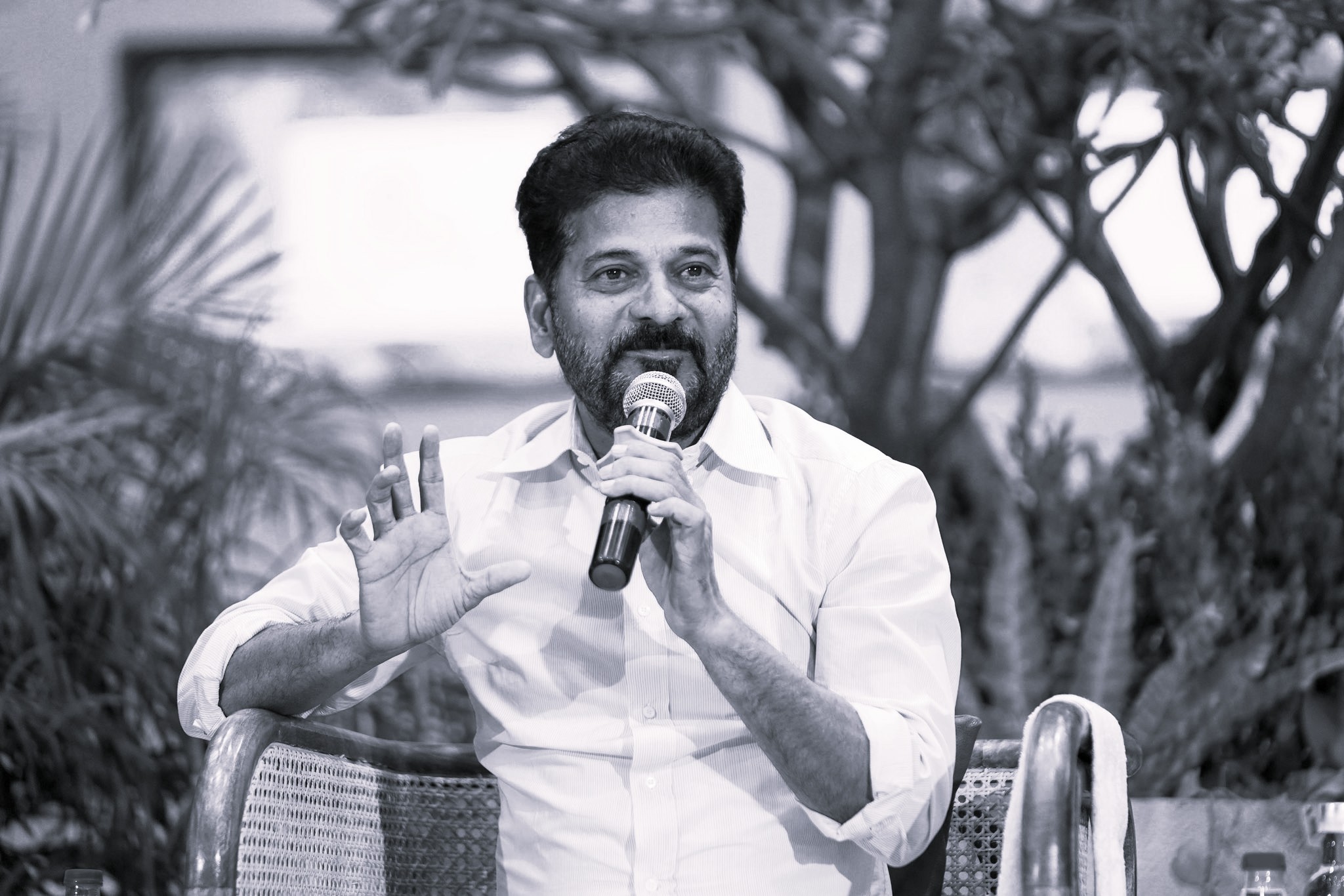 హైదరాబాద్ను గ్లోబల్ హెల్త్ హబ్గా మారుస్తాం: సీఎం రేవంత్ రెడ్డి