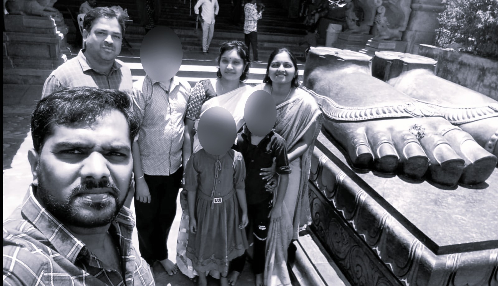 శంషాబాద్ ఔటర్ రింగ్ రోడ్డుపై ఘోర ప్రమాదం.. ఆరుగురు మృతి