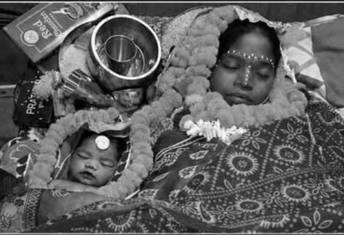 Delivery Done Under Mobile Light: Jharkhand Orders Probe Into Mother-Newborn Death
