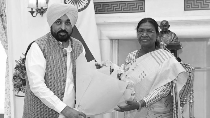 Punjab CM Mann Meets President Murmu Over Defection Of AAP Rajya Sabha MPs
