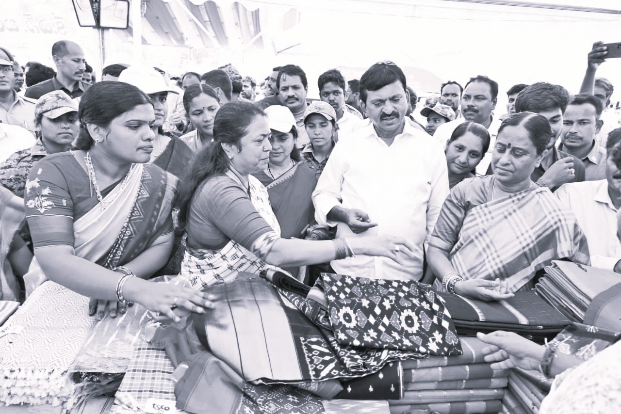 కాంగ్రెస్ అంటేనే రైతు పక్షపాతి ప్రభుత్వం: మంత్రి పొంగులేటి శ్రీనివాస రెడ్డి