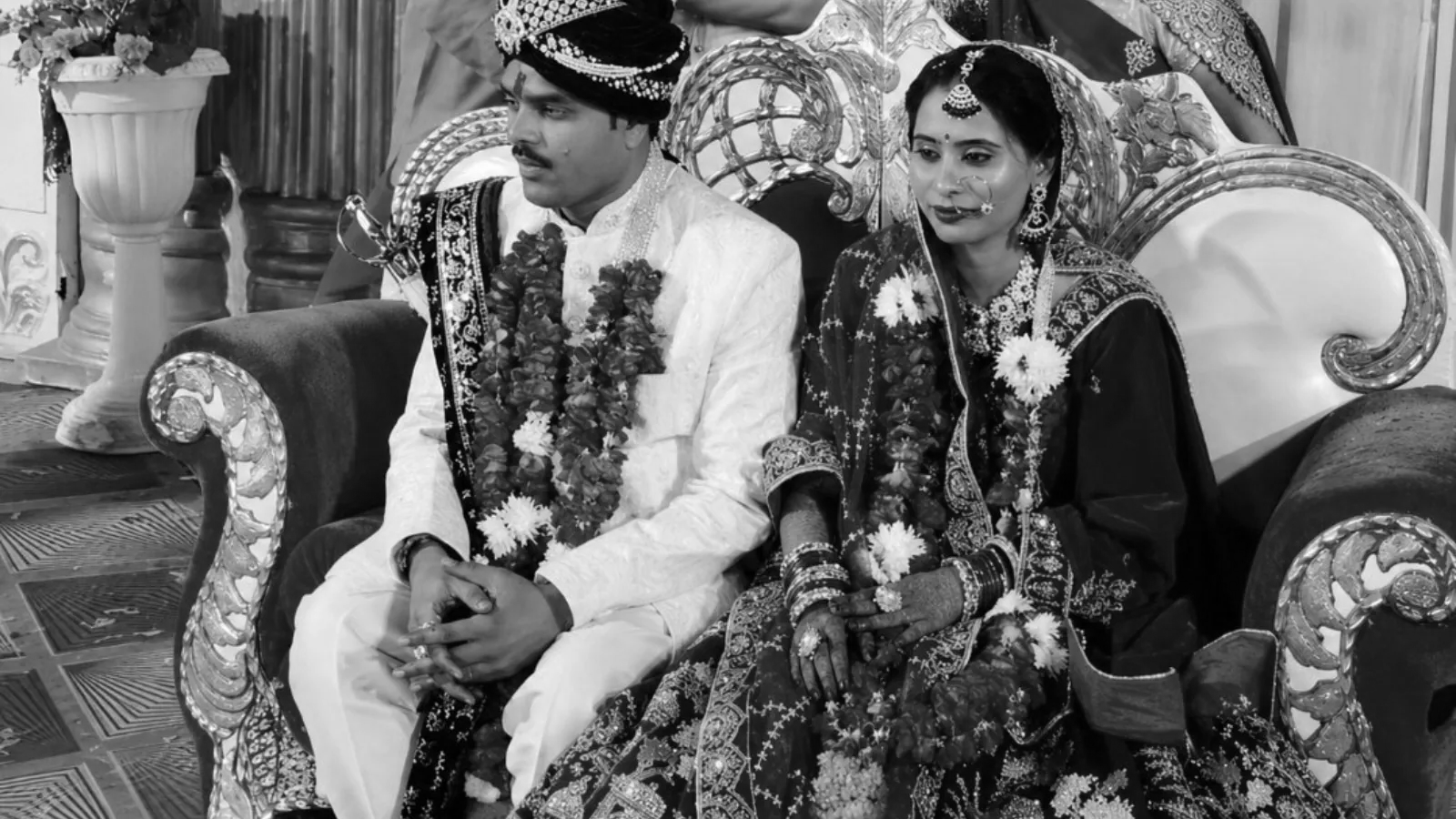 Love Behind Bars: Satna Jail Officer Marries Released Murder Convict, Bajrang Dal Performs Rituals