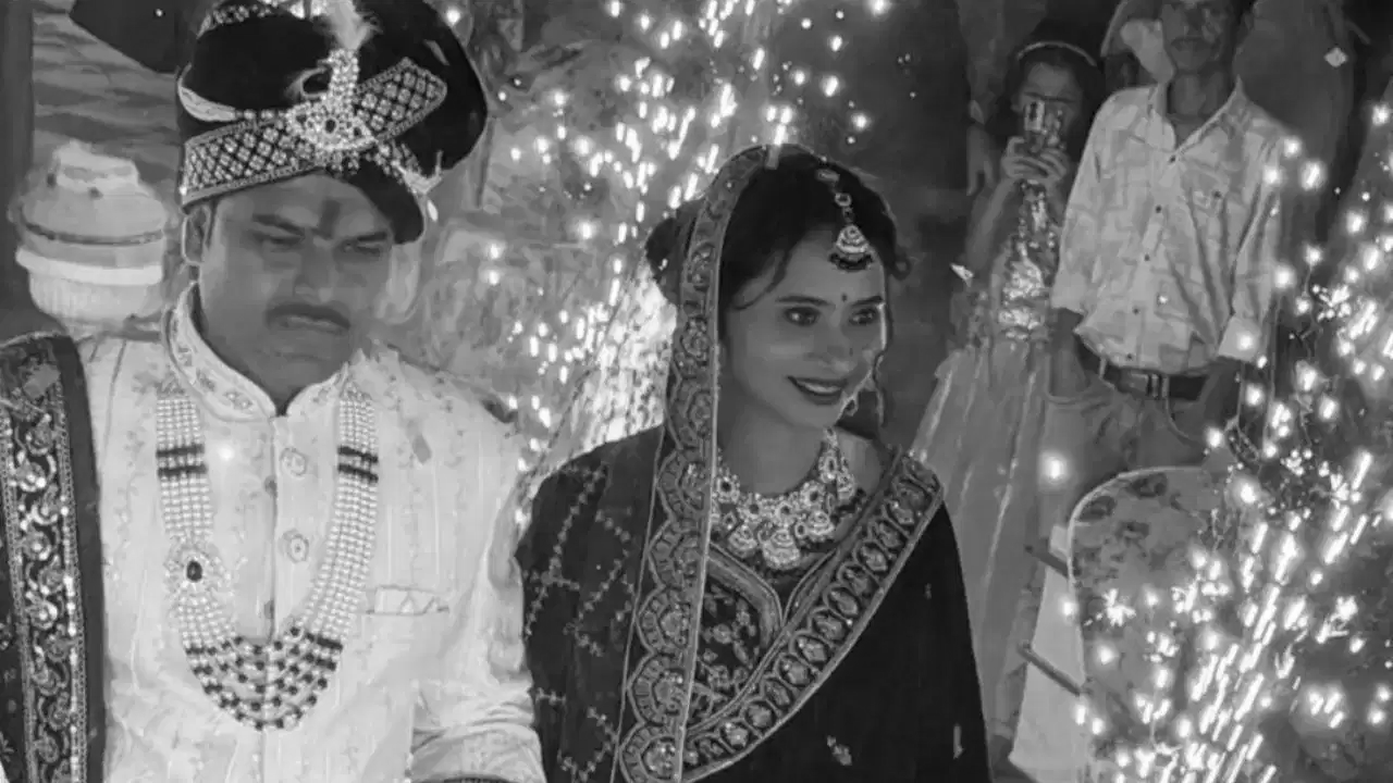 Love Behind Bars: Satna Jail Officer Marries Released Murder Convict, Bajrang Dal Performs Rituals