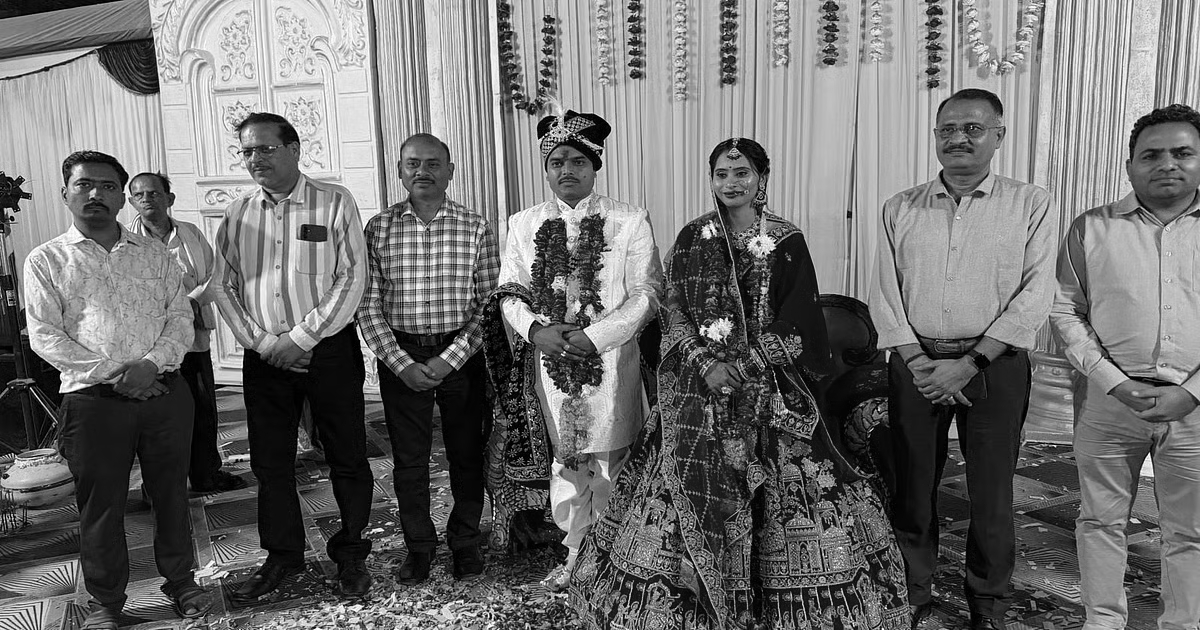 Love Behind Bars: Satna Jail Officer Marries Released Murder Convict, Bajrang Dal Performs Rituals