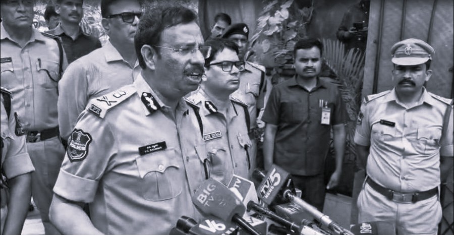 హైదరాబాద్లో రిటైర్డ్ ఐపీఎస్ అధికారి భార్య హత్య