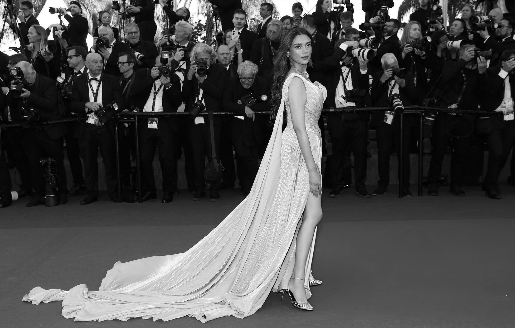 All Eyes On Her! Aditi Rao Hydari Owns Cannes In Metallic Green Glamour