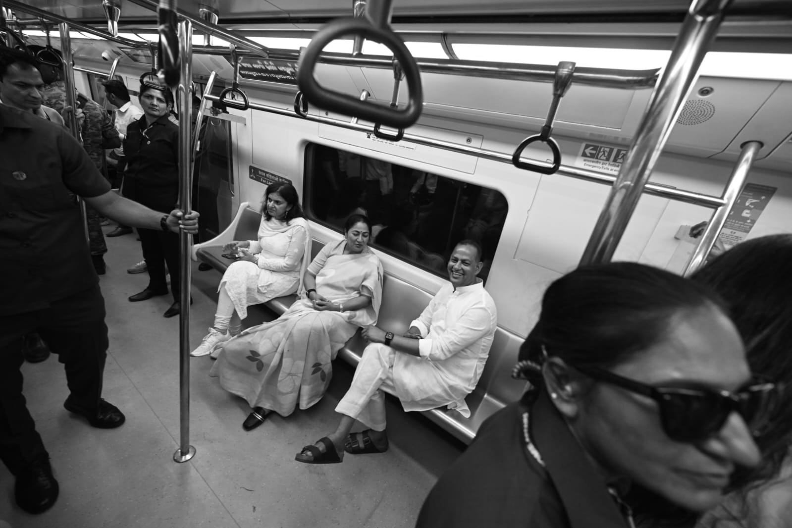 One-Day Eco-Warrior: Delhi CM Rekha Gupta Rides the Metro to Office for ‘Metro Monday’ After Modi’s Appeal
