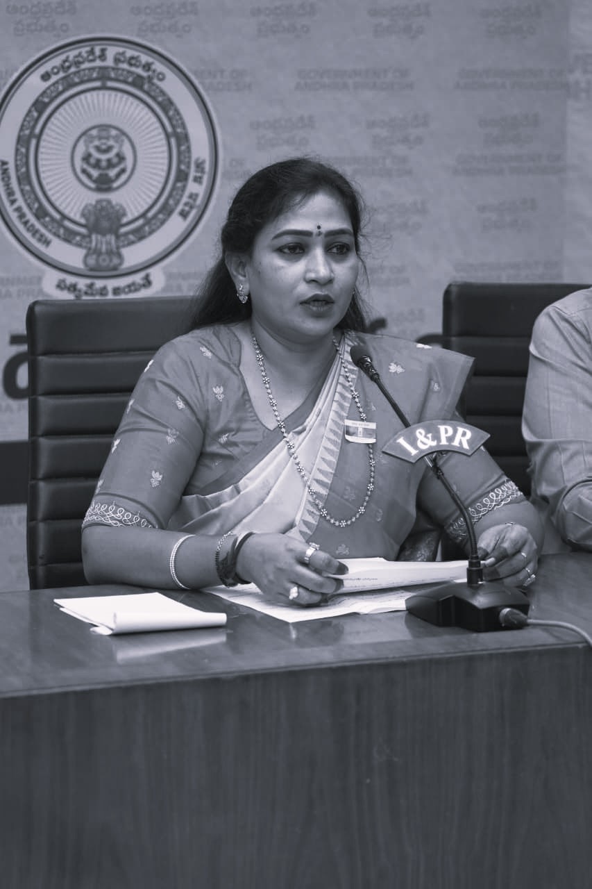 జగన్ హయాంలో పెరిగిన వ్యాట్తోనే ఇంధన ధరల భారం: హోంమంత్రి అనిత