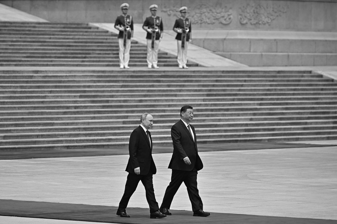 Bromance Is Back: Putin Visits China & Xi's Welcome Makes Trump's Visit Look Like a Cold Business Lunch