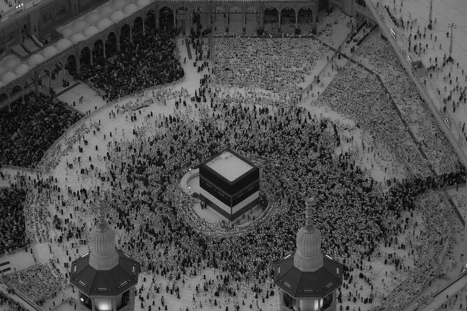 Faith Over Fear: Hajj 2026 Unites 1.5 Million in Mecca Despite Deadly Heatwaves & Iran War