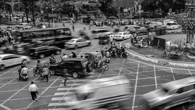 Bangladesh Deploys AI Surveillance to Curb Dhaka Traffic Gridlock, Violations Auto-Fined