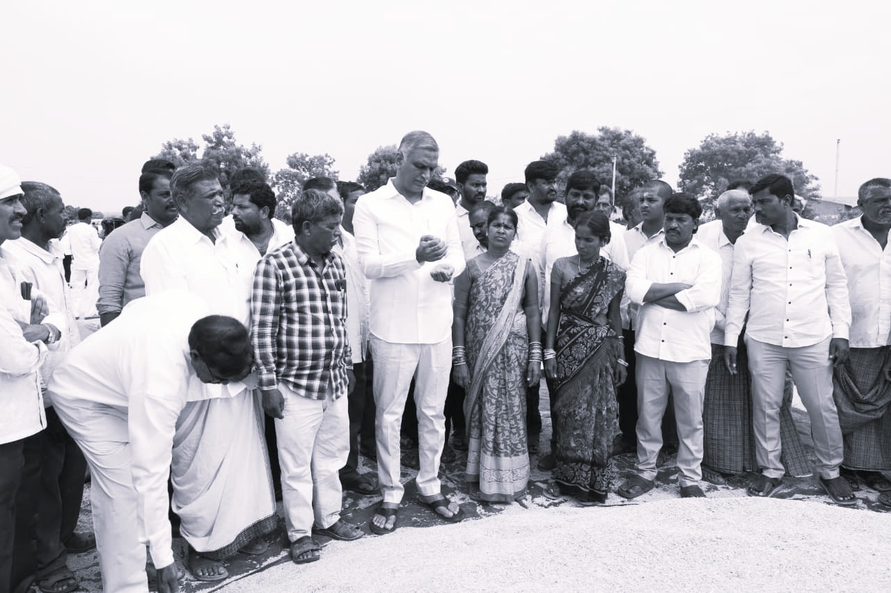 సీఎంది మిషన్ మోడ్ కాదు.. కమిషన్ మోడ్: మాజీ మంత్రి హరీష్రావు