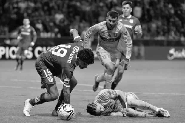 World Cup Blow for Canada as Marcelo Flores Suffers Season-Ending ACL Injury