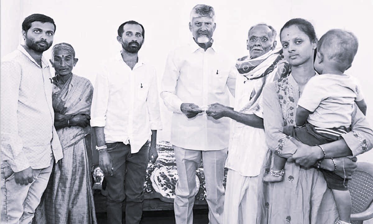 పేదరికం లేని సమాజమే లక్ష్యం..చామవరం సభలో చంద్రబాబు