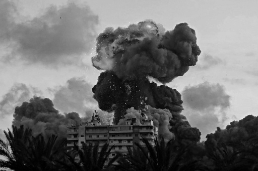 Apache Downing Sparks US Strikes on Iran, Tehran Retaliates, India Summons US Envoy Over Oman Tanker Attack