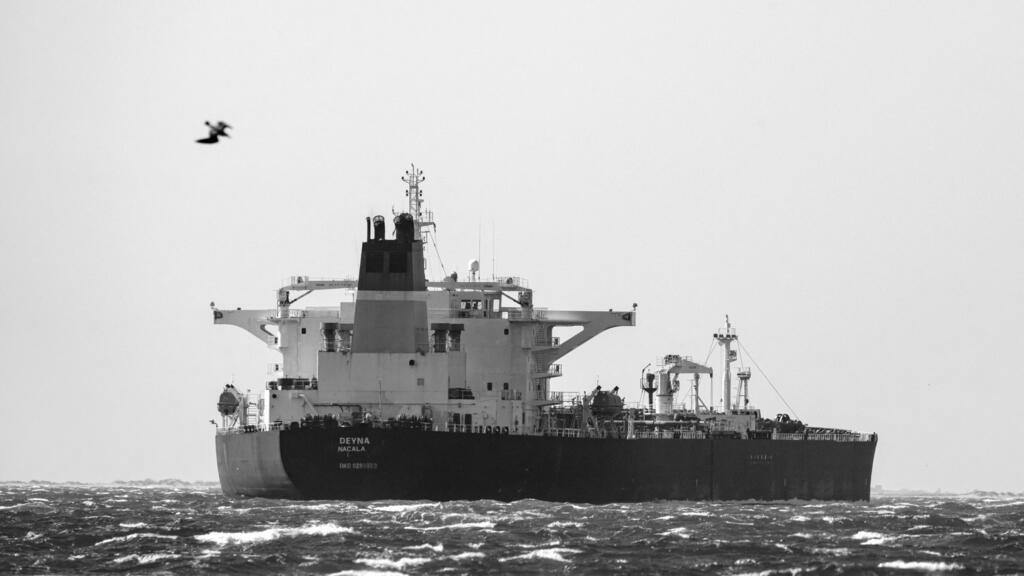 Britain Detains Russian Shadow Fleet Tanker in First Major Channel Operation