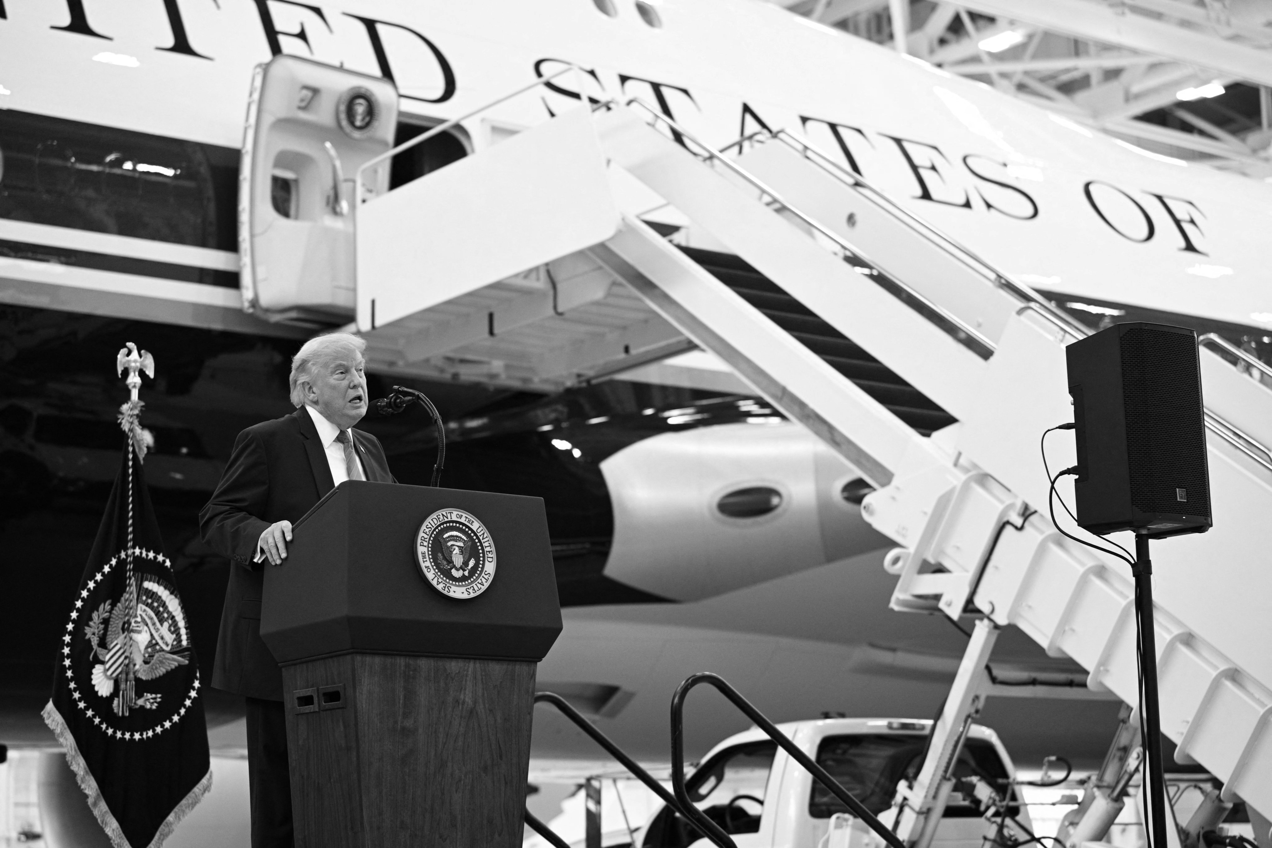 Nothing Like It: Trump Unveils New Air Force One, A $400 Million Qatari Gift Wrapped In Patriotic Paint