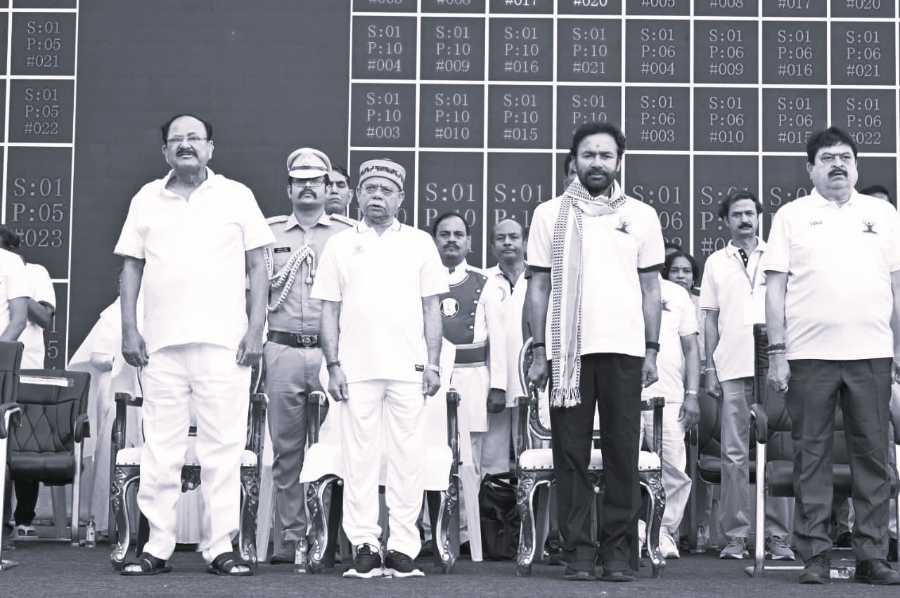 Hyderabad Hosts ‘Yoga Mahotsav – 24 Hour Countdown’ Ahead of International Yoga Day