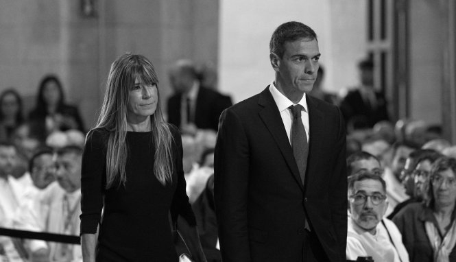 Spanish Court Orders PM Pedro Sánchez’s Wife to Stand Trial in Corruption Case