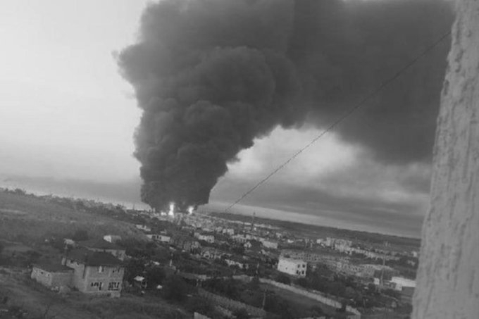Ukraine Targets Crimean Bridge Logistics, Russia Stops Civilian Fuel Sales in Crimea