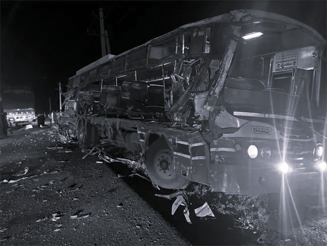 Two Killed, 16 Injured in APSRTC Bus-Lorry Crash Near Kadapa
