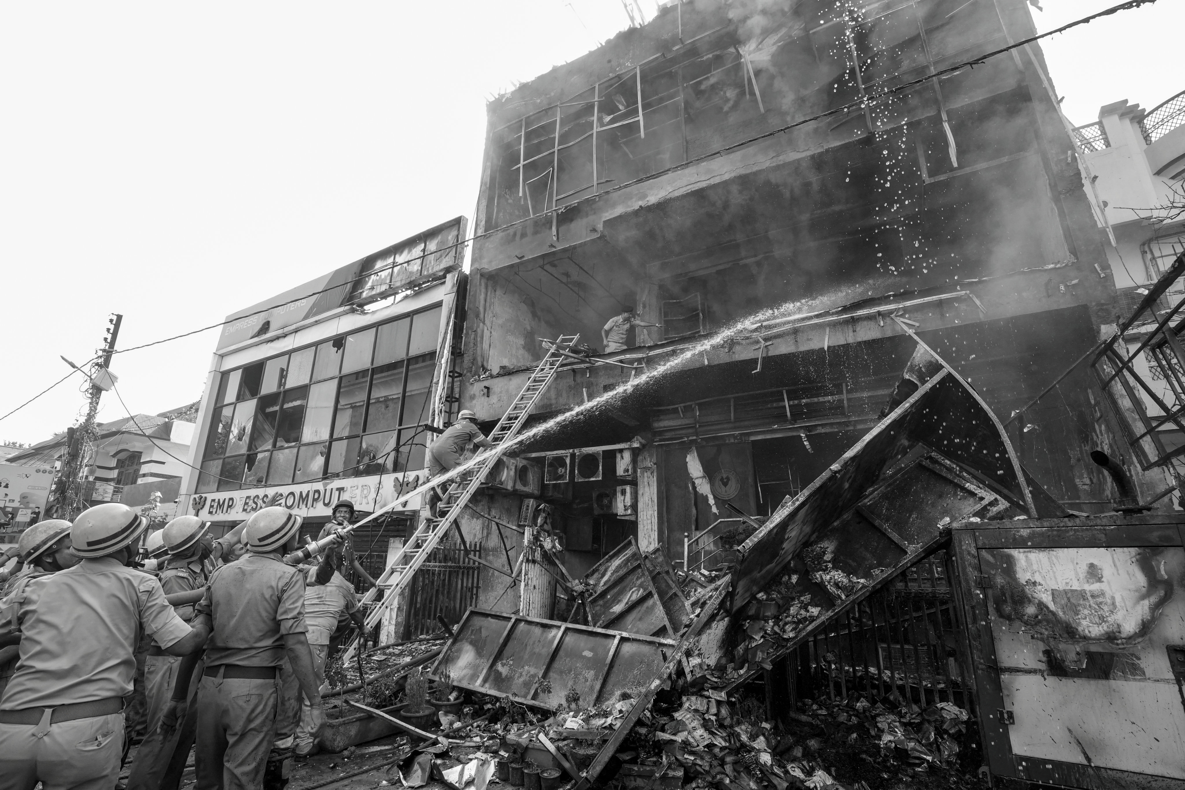 Lucknow Fire Horror: 15 Students Dead, Several Injured in Coaching Centre Blaze