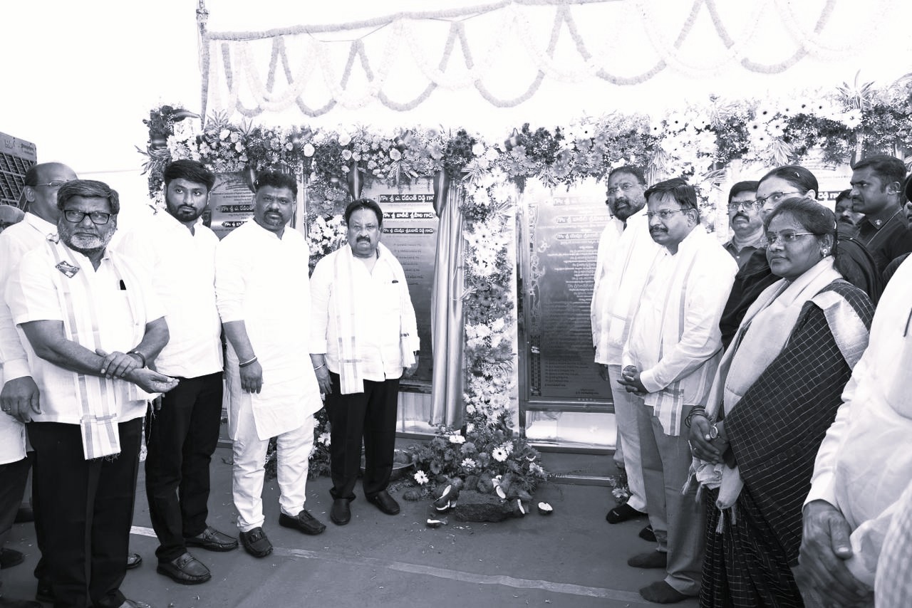 మత్తు వదలండి… మైదానాలు చేరండి: మంత్రి వాకిటి శ్రీహరి