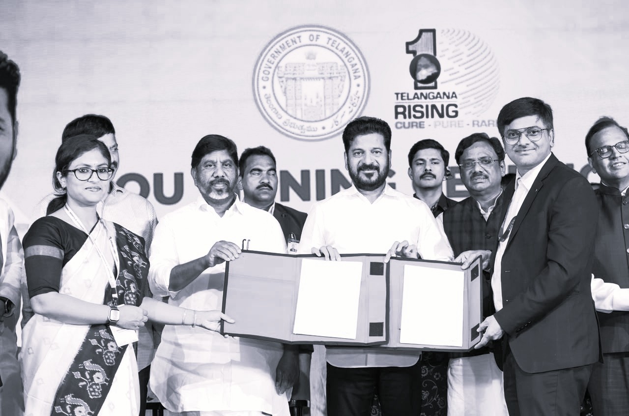 తెలంగాణ ప్రభుత్వ ఉద్యోగులకు బీమా రక్షణ..బ్యాంకులతో కీలక ఒప్పందాలు