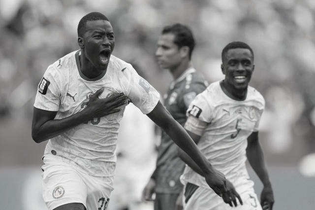 Senegal Keep Knockout Dream Alive After Dominant 5-0 Victory Against Iraq
