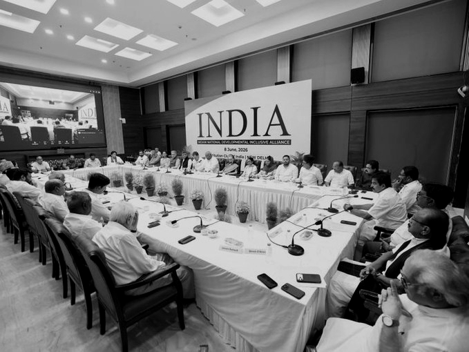 'Election Integrity at Stake': 23 Opposition Parties, AAP and DMK Write to CJI Over EC's SIR