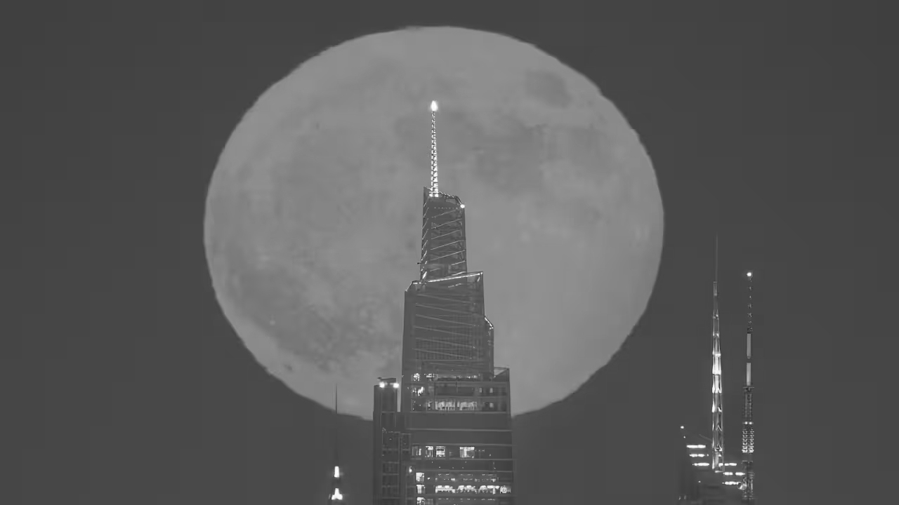 Strawberry Moon Dazzles Skies Worldwide, Lighting Up Famous Landmarks From New York To Delhi