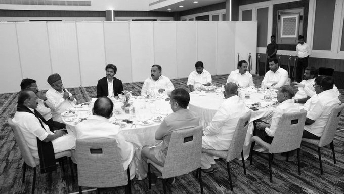 CM Vijay Chairs First TVK Alliance Meet, Focuses on Bypolls and Coalition Coordination