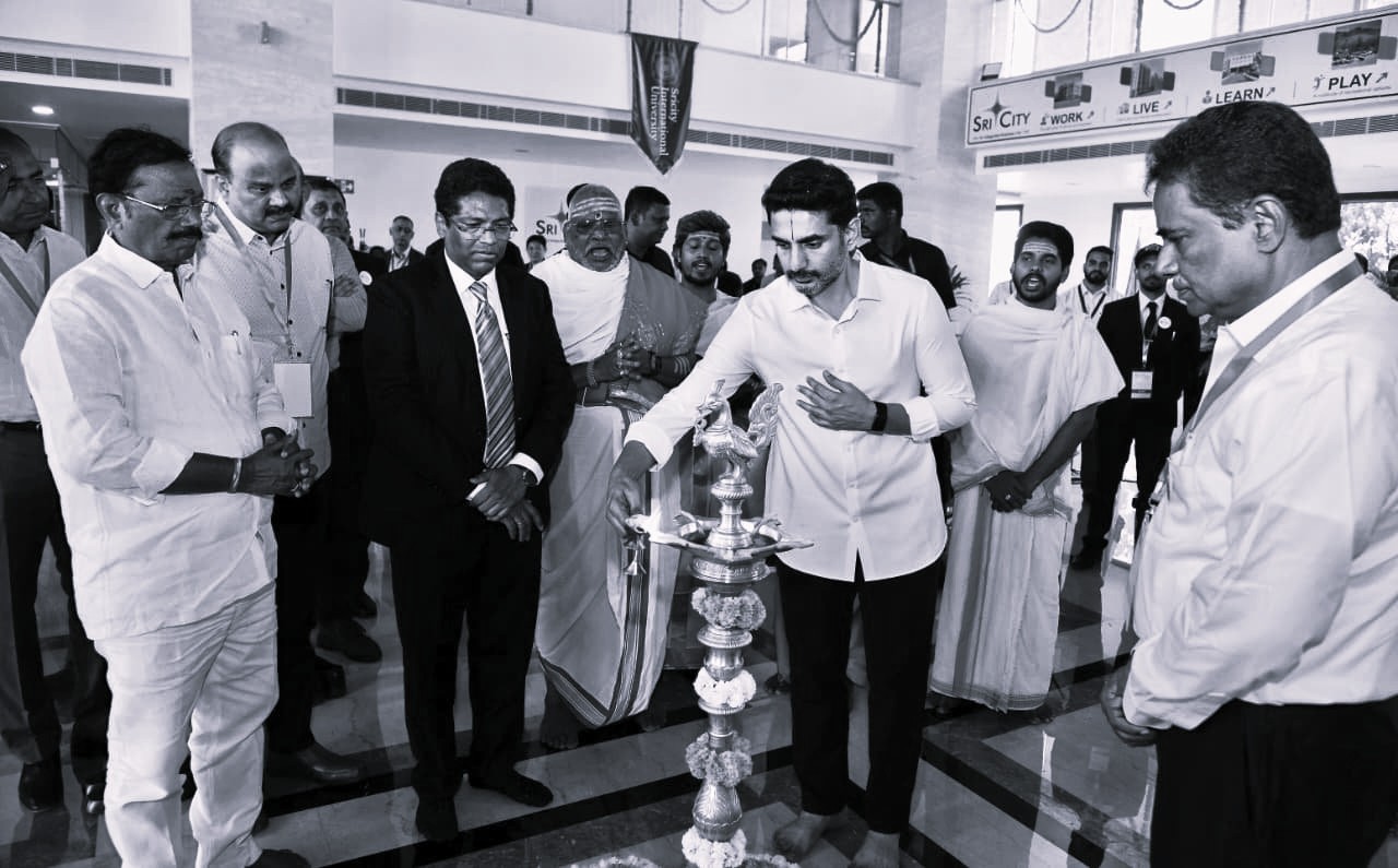 క్లాస్రూమ్ నుంచి కంపెనీకి.. ఏపీ విద్యా రంగంలో కొత్త విప్లవం!